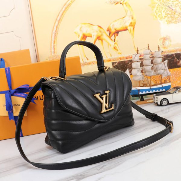 LV Hold Me